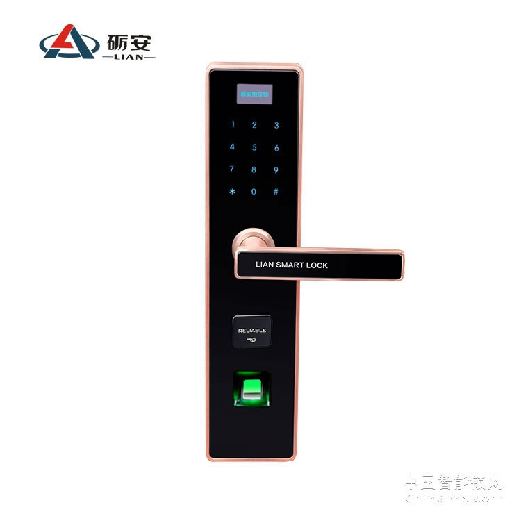 礪安無(wú)孔指紋鎖 LA1系列超強(qiáng)適配鎖體 采用4節(jié)5號(hào)堿性電池
