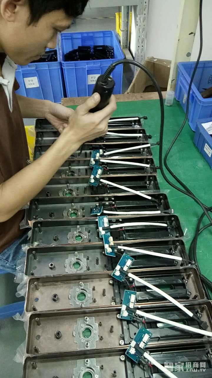 沁居半導(dǎo)體識(shí)別鎖 入戶門家用密碼電子鎖