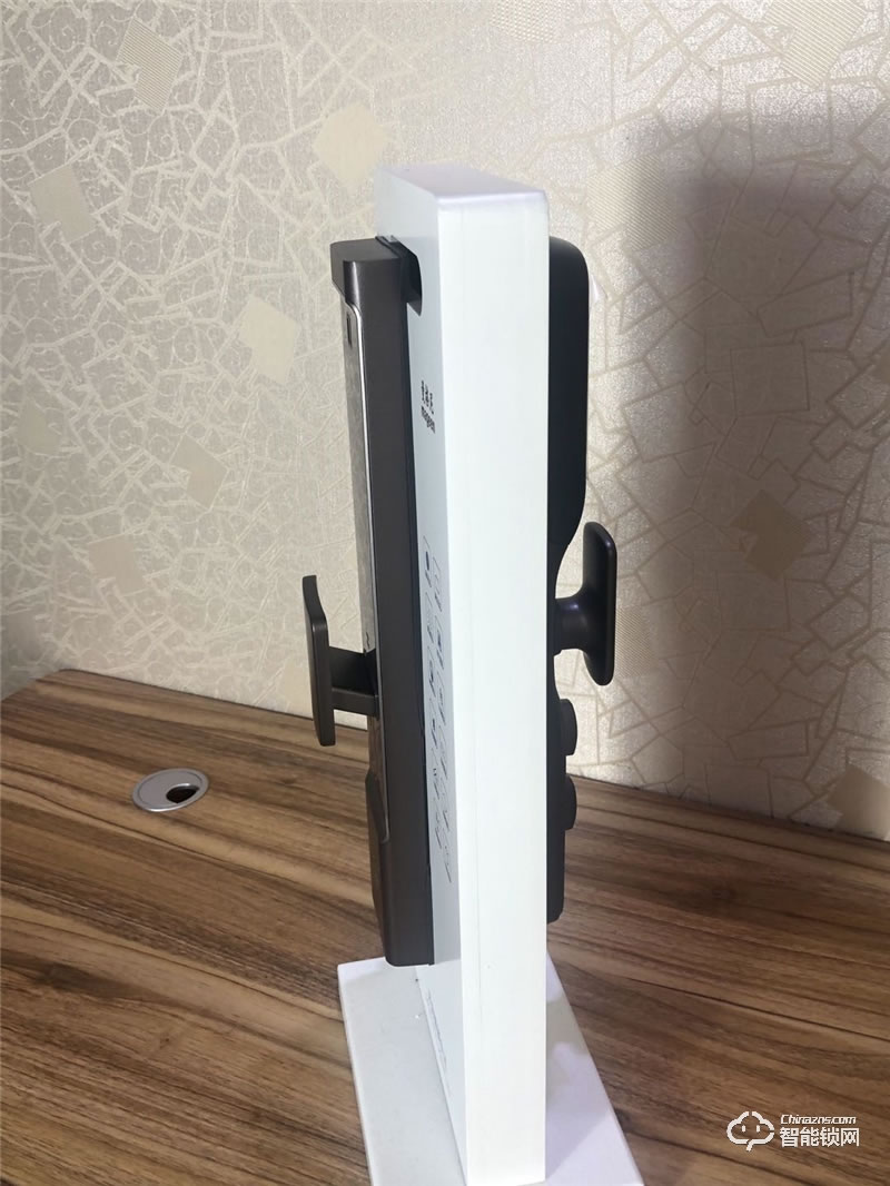 曼格尼智能鎖 MH-03半自動滑蓋型一握開智能鎖