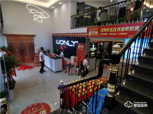 600平米王力南寧新形象旗艦店，開業(yè)當(dāng)天業(yè)績就突破30萬！