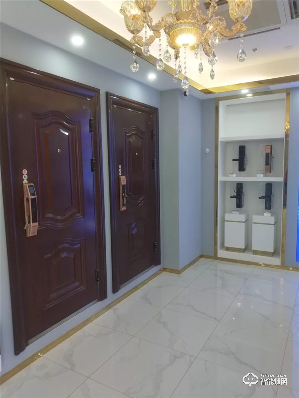 金秋九月 新店開業(yè)｜皇家金盾昆山旗艦店盛大開業(yè)，助力開學(xué)