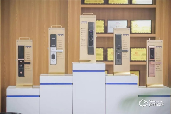 喜訊｜皇家金盾智能鎖強勢入駐潮州蘇寧易購云店