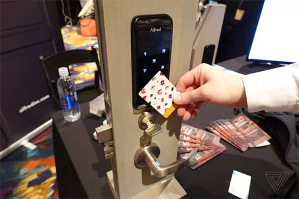 2020CES直擊|Alfred ML2智能鎖 遠(yuǎn)程充電無(wú)需換電池