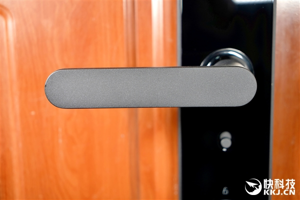 小米智能門鎖Pro圖賞:1599元帶高清可視門鈴 小米智能門鎖Pro圖賞:1599元帶高清可視門鈴