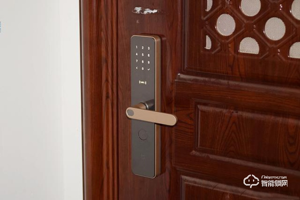 全新配色，小米推出新品智能門鎖，僅1399