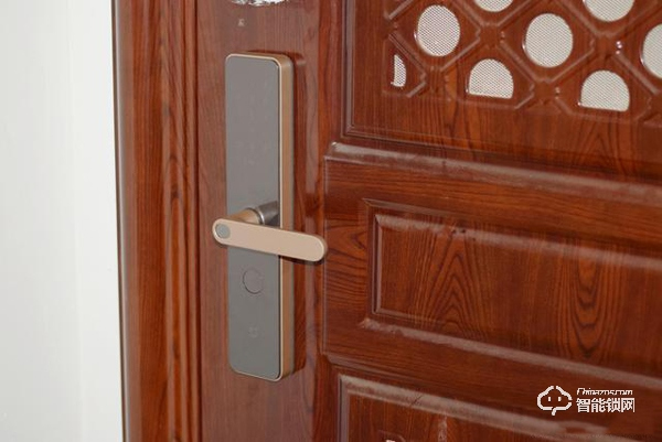 全新配色，小米推出新品智能門鎖，僅1399