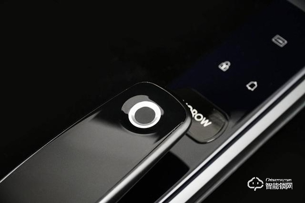 換上人生第一把智能鎖，不帶鑰匙的感覺真是太爽了