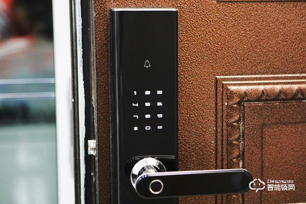執(zhí)著老式門鎖？免費試用蘇寧小Biu智能鎖，用了回不去了