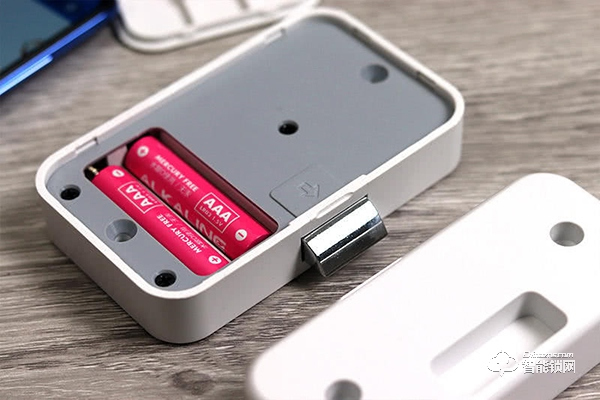 價(jià)格屠夫再露一手，小米推出99元智能鎖，占領(lǐng)抽屜和衣柜有野心