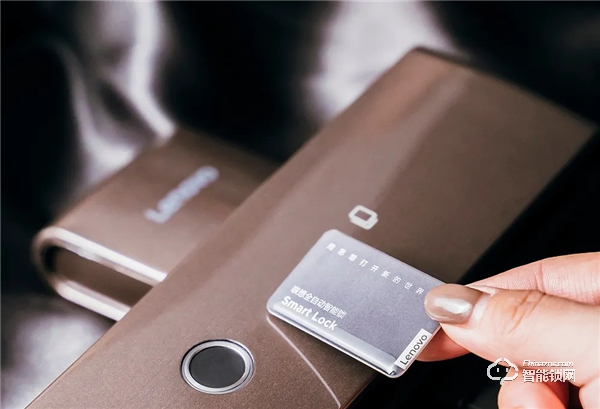 治愈強迫癥 | 聯想智能門鎖A1，無執手設計安全更便捷