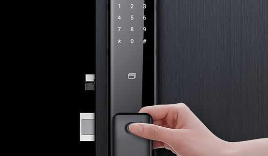 除了價格！春節選購智能門鎖注意這三點