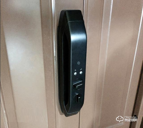 用臉做鑰匙，德施曼小嘀R5人臉識別智能鎖評測