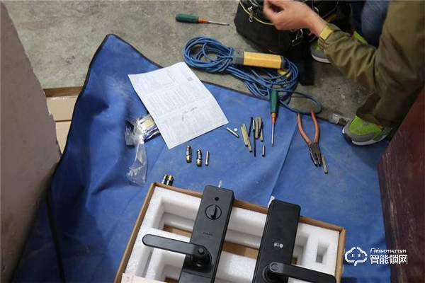 小益E206指紋鎖使用測(cè)評(píng) 千元鎖表現(xiàn)更出色 小益E206指紋鎖使用測(cè)評(píng) 千元鎖表現(xiàn)更出色