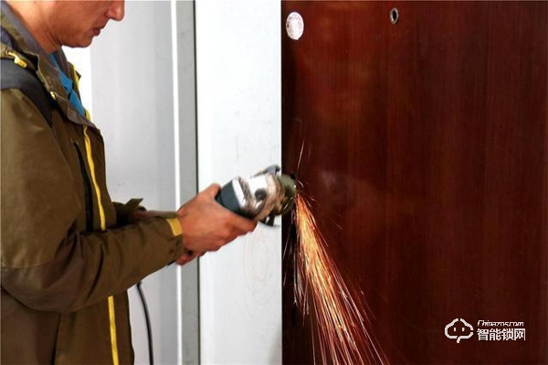 小益E206指紋鎖使用測(cè)評(píng) 千元鎖表現(xiàn)更出色