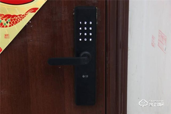 小益E206指紋鎖使用測(cè)評(píng) 千元鎖表現(xiàn)更出色