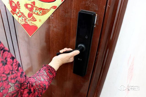小益E206指紋鎖使用測(cè)評(píng) 千元鎖表現(xiàn)更出色