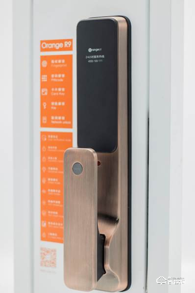 實力與顏值雙爆表！桔子物聯(lián)Orange R9全自動推拉智能鎖評測