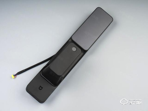 一步推拉，七重安全 | 米家推拉式智能門鎖測評