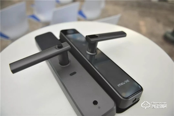 你家的門鎖該升級了 樂橙P6三維感官視頻鎖首發(fā)評測