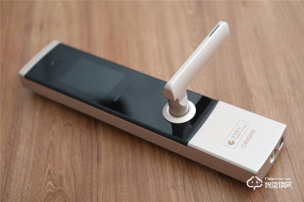 青稞智能鎖T7拆機評測，售價2999除了屏幕還有華為智卡認證！