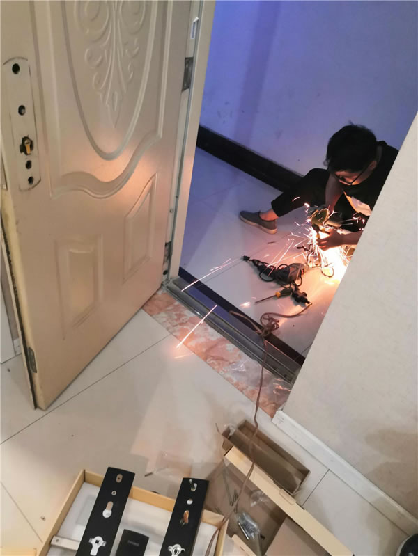 花粉青睞的智能鎖 | 青稞智能鎖E5H評測分享(支持華為錢包華為智卡)