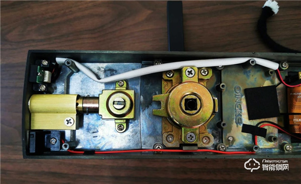 有顏有實力！華為智卡認(rèn)證青稞智能鎖T7拆機測評報告