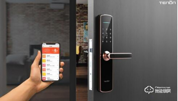 旗艦級(jí)智能門鎖亞能融合體感態(tài)勢(shì)智能APP鎖定安全