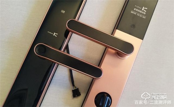 誰說老房子舊防盜門不能用指紋鎖？金指碼SK1指紋鎖來幫忙