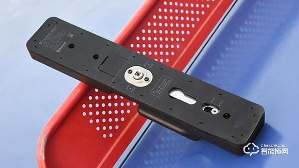 開啟智能生活第一步，米家推拉式智能門鎖體驗