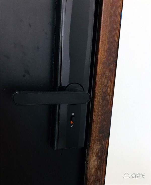 鹿客智能鎖怎么樣 鹿客touch隱形指紋智能鎖好嗎