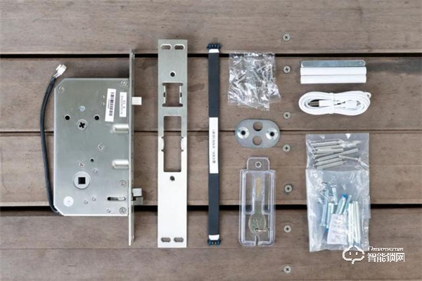 智能貓眼加持安全，螢石DL30VS視頻智能鎖體驗