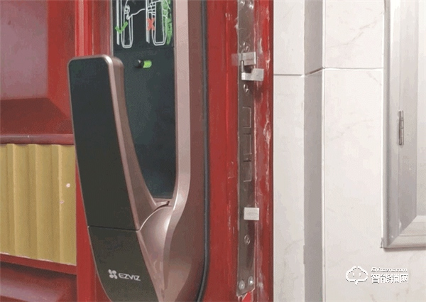 智能貓眼加持安全，螢石DL30VS視頻智能鎖體驗