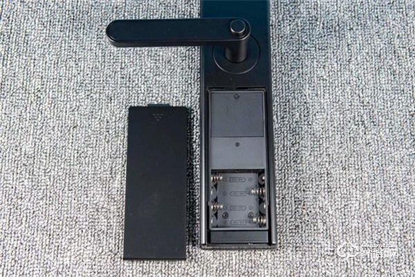 簡配安全不減，鑰匙終結者，體驗米家智能門鎖青春版