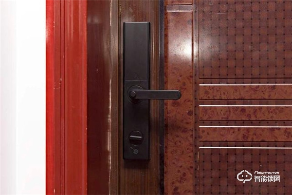 簡配安全不減，鑰匙終結者，體驗米家智能門鎖青春版