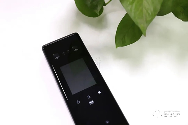 超薄時尚 簡約智能 | 皇家金盾S20人臉識別全自動智能鎖開箱圖賞