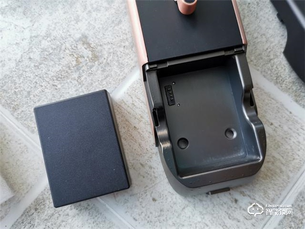 用了指紋鎖，才知道出門多便捷！希箭C1智能門鎖測評