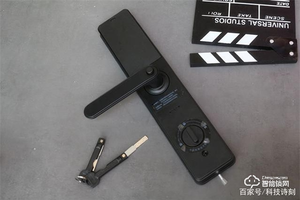 小愛同學開門，從此不帶鑰匙、性價比之王！小益E206MI智能鎖測評