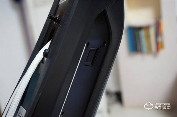 害怕半夜被開門？讓集貓眼、指紋鎖于一身的小嘀Q3M守護你的安全