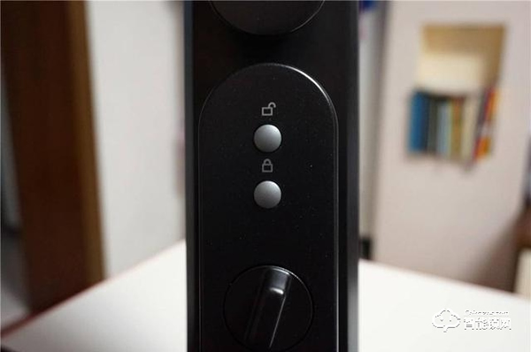 害怕半夜被開門？讓集貓眼、指紋鎖于一身的小嘀Q3M守護你的安全