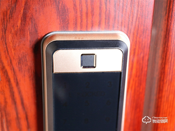 真“帝王”范兒，三星智能鎖SHP-DP609評(píng)測(cè)：推拉上手無(wú)門(mén)檻
