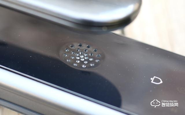 C級鎖芯+5D安全防護技術，TCL智能鎖安全杠桿滴