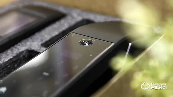 小益X6S智能鎖，顏值爆棚 | 3.5寸可視貓眼、6種開鎖方式、支持天貓精靈系統(tǒng)