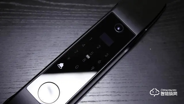 小益X6S智能鎖，顏值爆棚 | 3.5寸可視貓眼、6種開鎖方式、支持天貓精靈系統(tǒng)