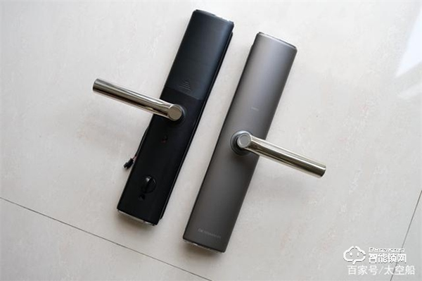 德施曼V8智能門鎖,以專業(yè)之名去守護(hù)我的家門 德施曼V8智能門鎖,以專業(yè)之名去守護(hù)我的家門