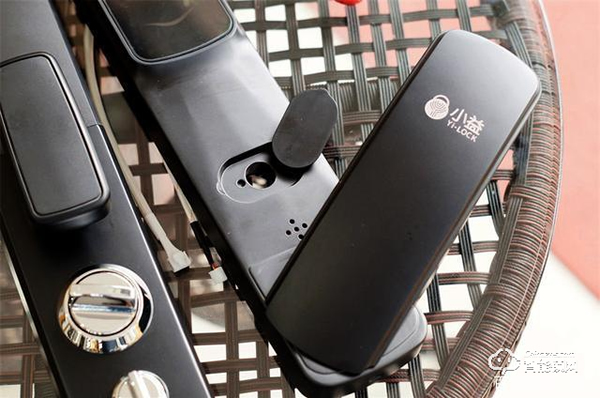 小益X6智能鎖天貓版測(cè)評(píng)：門鈴貓眼和門鎖三合一，更安全更實(shí)惠