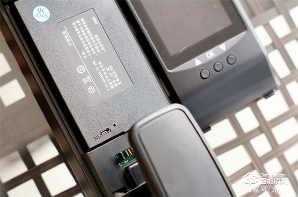 小益X6智能鎖天貓版測(cè)評(píng)：門鈴貓眼和門鎖三合一，更安全更實(shí)惠