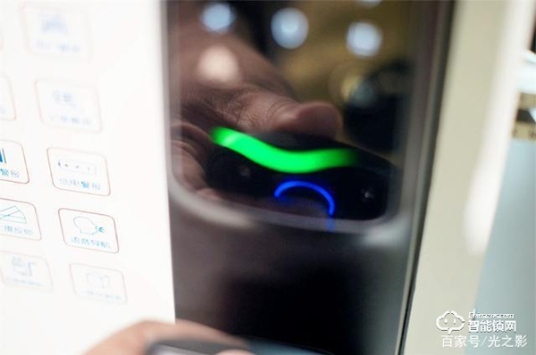 小益X6智能鎖天貓版測(cè)評(píng)：門鈴貓眼和門鎖三合一，更安全更實(shí)惠