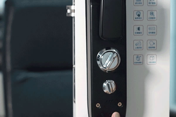 小益X6智能鎖天貓版測(cè)評(píng)：門鈴貓眼和門鎖三合一，更安全更實(shí)惠