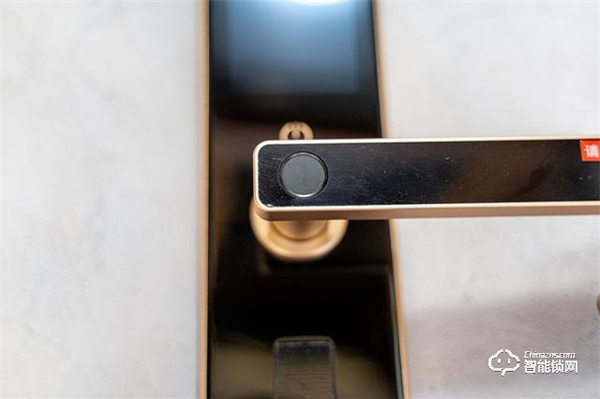 典雅外形下卻有最新科技，華為青稞Q7智能鎖體驗