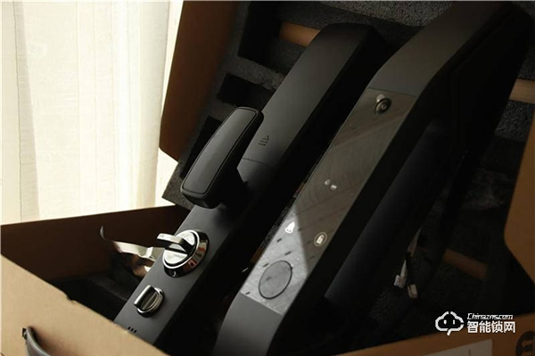 家庭安防第一關(guān),小益X6S全自動智能鎖體驗(yàn) 家庭安防第一關(guān),小益X6S全自動智能鎖體驗(yàn)